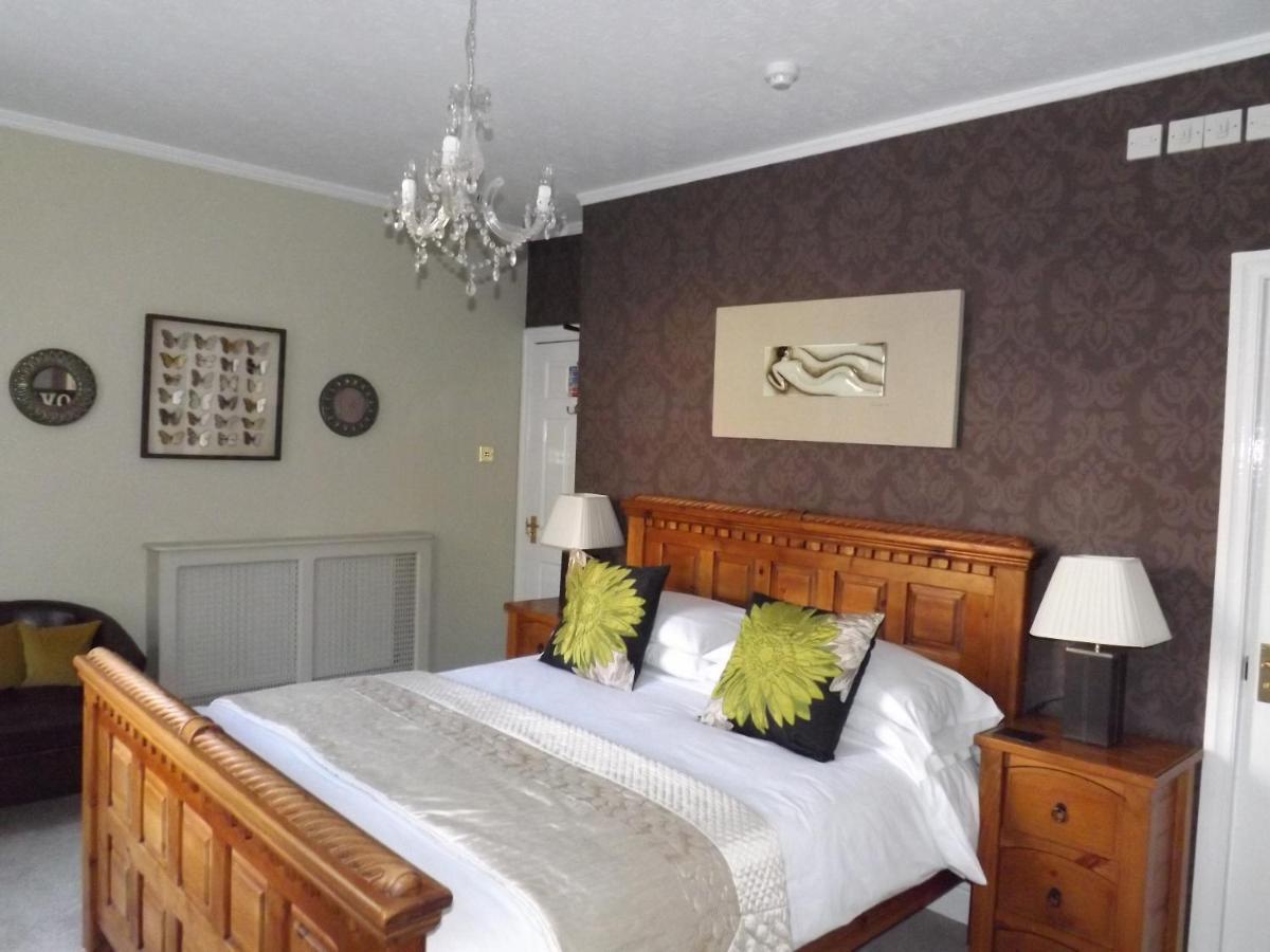 White Linen Whitby, Room Only Exterior photo